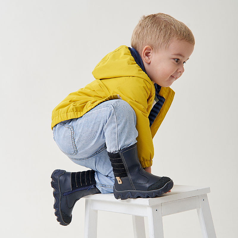 Сапожки малодетские нат.мех, артикул 1095, цвет т.синий купить в интернет-магазине Shoeslel с доставкой по России