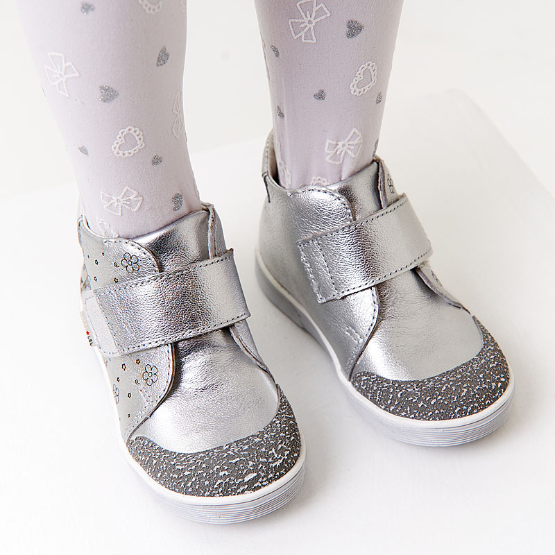 Ботинки малодетские, артикул 1625, цвет серебро купить в интернет-магазине Shoeslel с доставкой по России