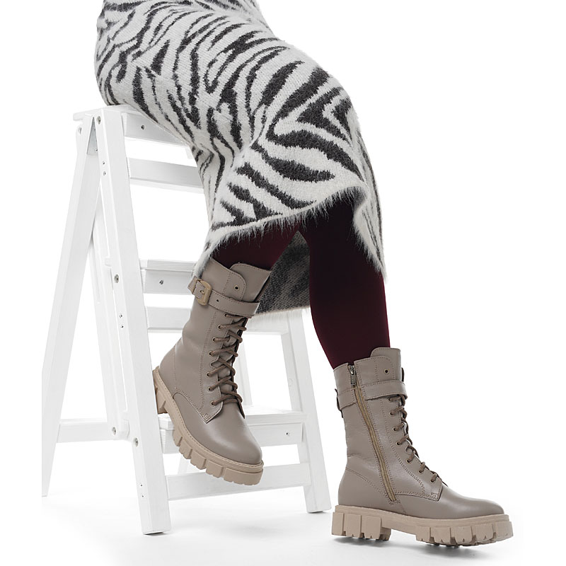 Сапожки, артикул 1777, цвет бежевый купить в интернет-магазине Shoeslel с доставкой по России