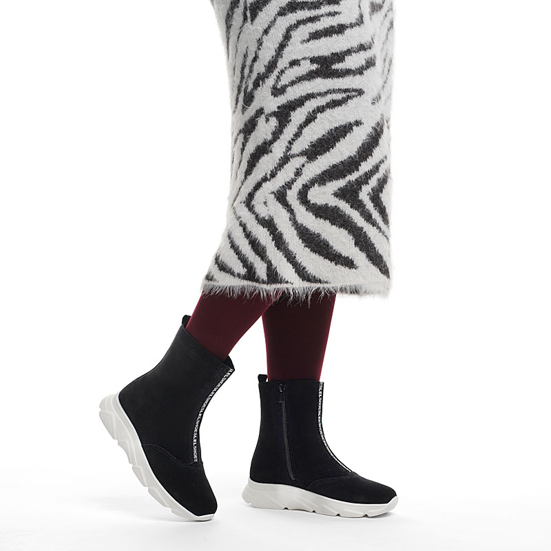 Полусапожки, артикул 1788, цвет черный купить в интернет-магазине Shoeslel с доставкой по России