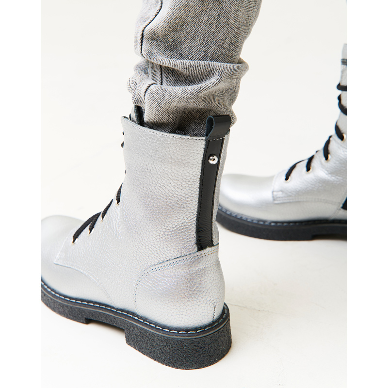 Ботинки байка, артикул 1823, цвет серебристый купить в интернет-магазине Shoeslel с доставкой по России