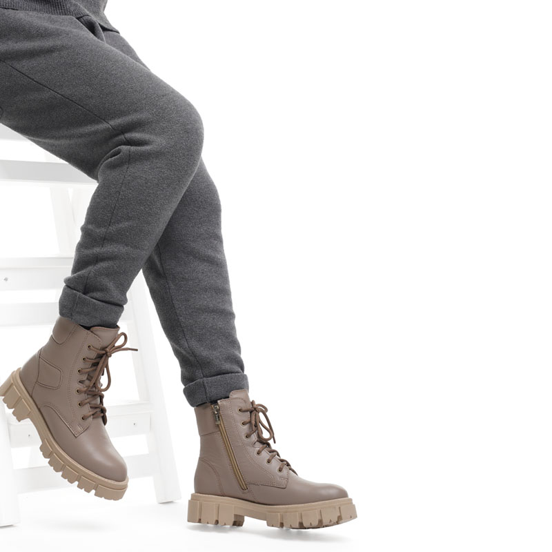 Ботинки, артикул 1927, цвет бежевый купить в интернет-магазине Shoeslel с доставкой по России