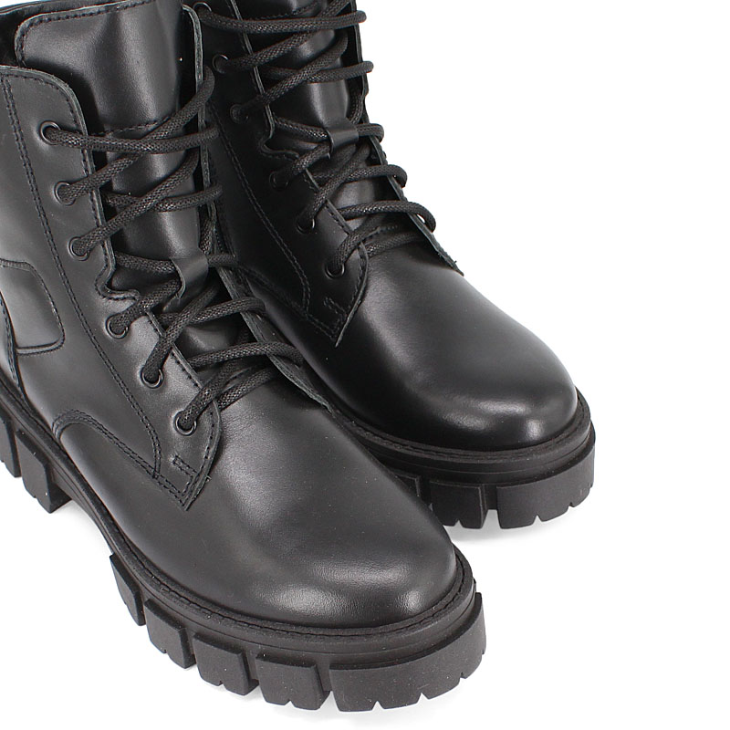 Ботинки, артикул 1927, цвет черный купить в интернет-магазине Shoeslel с доставкой по России