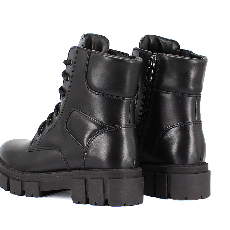 Ботинки, артикул 1927, цвет черный купить в интернет-магазине Shoeslel с доставкой по России