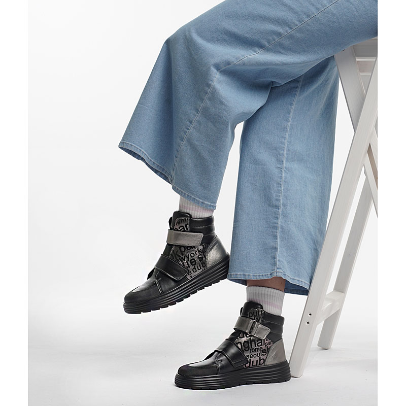 Ботинки, артикул 1956, цвет черно-серебристый купить в интернет-магазине Shoeslel с доставкой по России