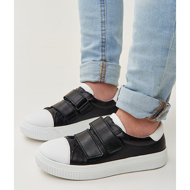 Полуботинки, артикул 1980, цвет черно-белый купить в интернет-магазине Shoeslel с доставкой по России