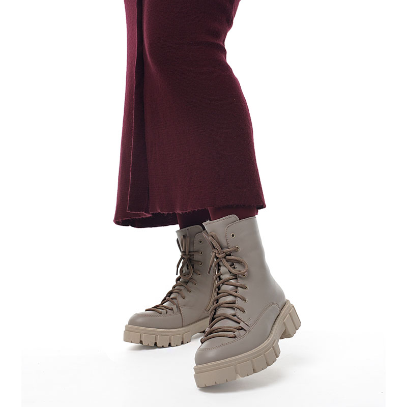 Ботинки, артикул 2018, цвет бежевый купить в интернет-магазине Shoeslel с доставкой по России