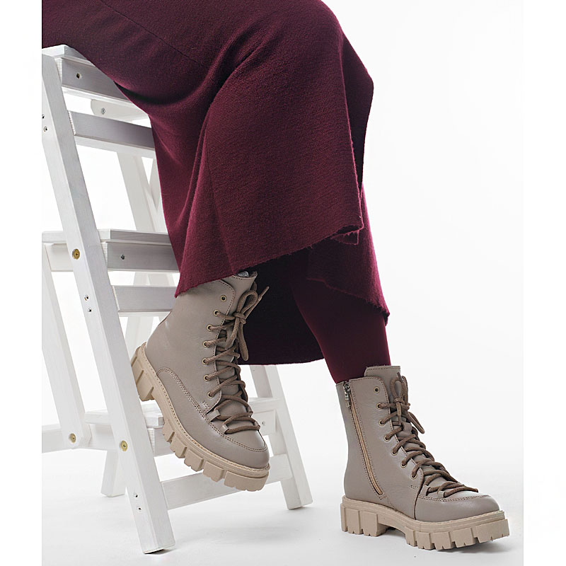 Ботинки, артикул 2018, цвет бежевый купить в интернет-магазине Shoeslel с доставкой по России