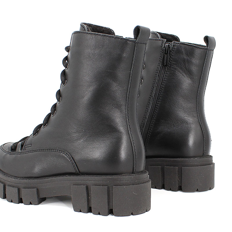 Ботинки, артикул 2018, цвет черный купить в интернет-магазине Shoeslel с доставкой по России