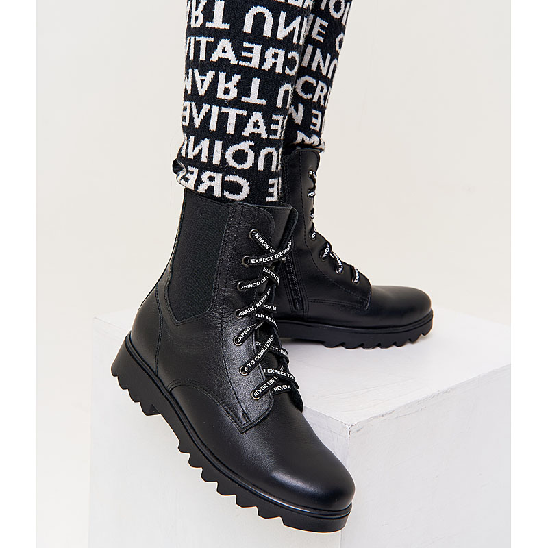 Ботинки, артикул 2047, цвет черный купить в интернет-магазине Shoeslel с доставкой по России