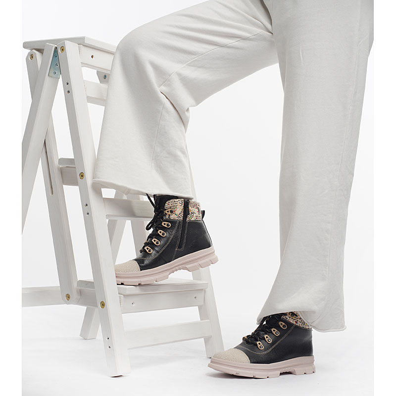 Ботинки, артикул 2053, цвет черно-бежевый купить в интернет-магазине Shoeslel с доставкой по России