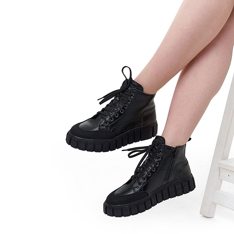 Ботинки, артикул 2057, цвет черный купить в интернет-магазине Shoeslel с доставкой по России