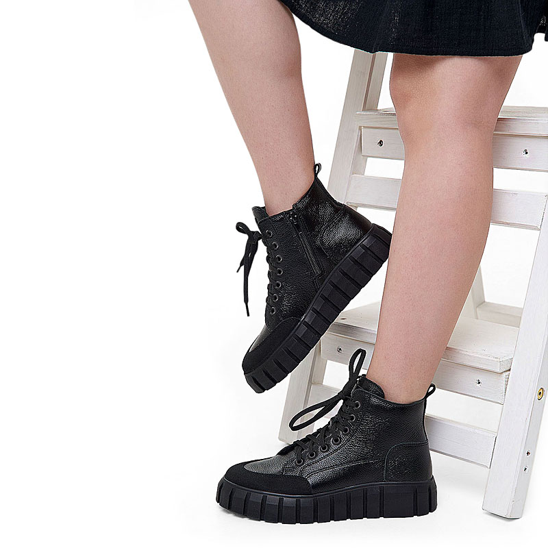 Ботинки, артикул 2057, цвет черный купить в интернет-магазине Shoeslel с доставкой по России