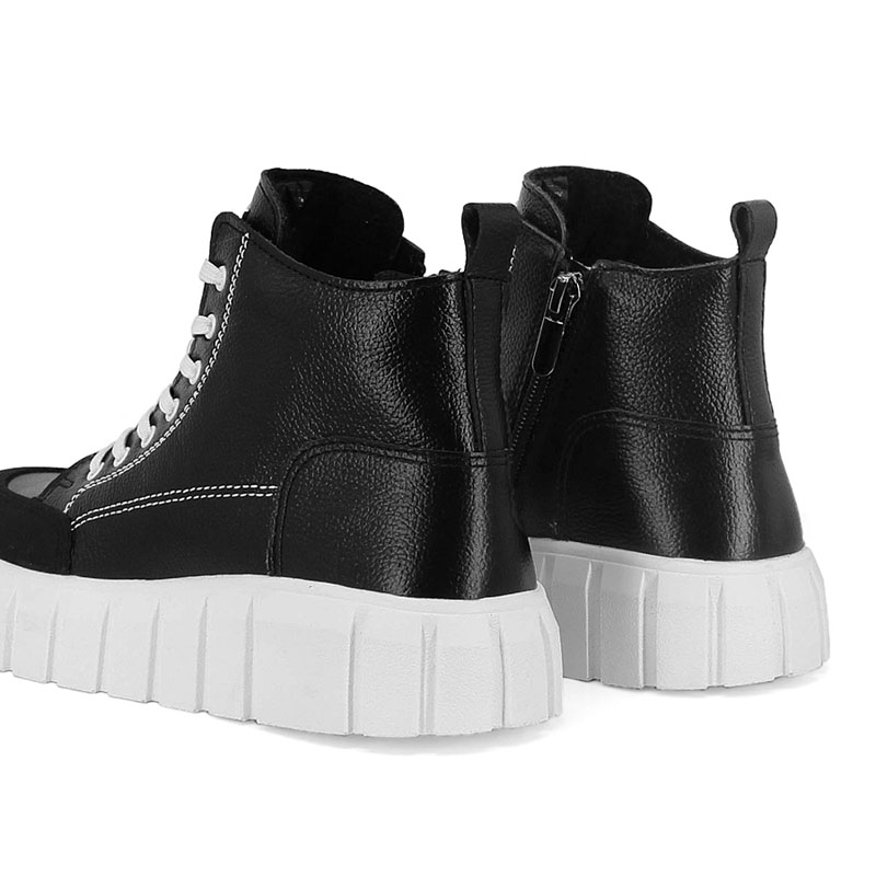 Ботинки, артикул 2057, цвет черно-белый купить в интернет-магазине Shoeslel с доставкой по России