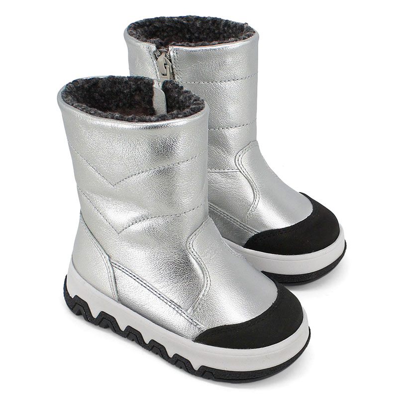 Сапожки малодетские, артикул 2105, цвет серебро купить в интернет-магазине Shoeslel с доставкой по России