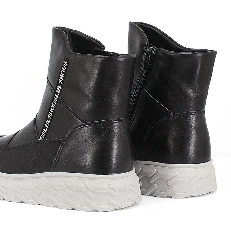 Сапожки, артикул 2135, цвет черный купить в интернет-магазине Shoeslel с доставкой по России