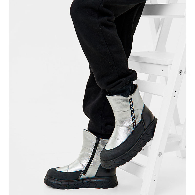 Сапожки, артикул 2135, цвет серебристый купить в интернет-магазине Shoeslel с доставкой по России