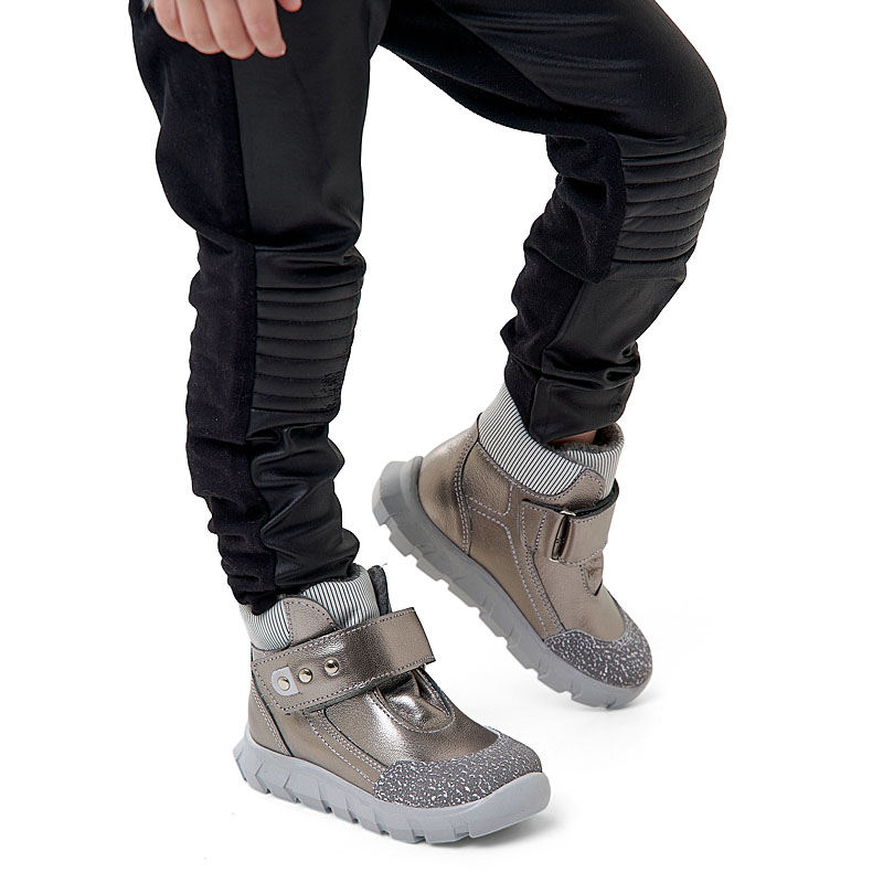 Ботинки малодетские, артикул 2156, цвет т.серебро купить в интернет-магазине Shoeslel с доставкой по России