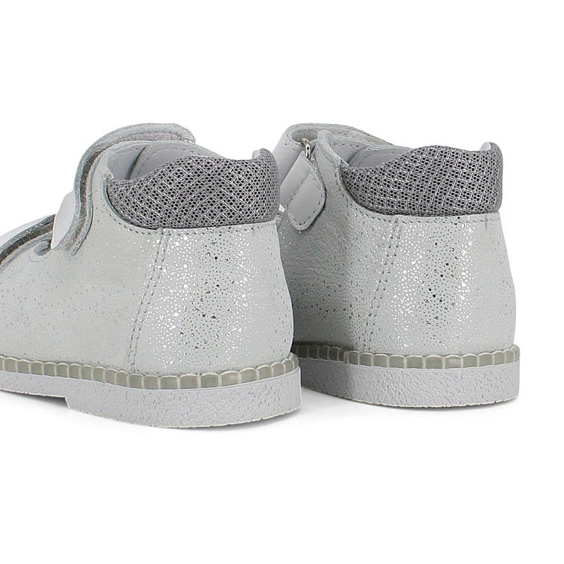 Туфли летние открытые малодетские, артикул 2338, цвет серебристый купить в интернет-магазине Shoeslel с доставкой по России