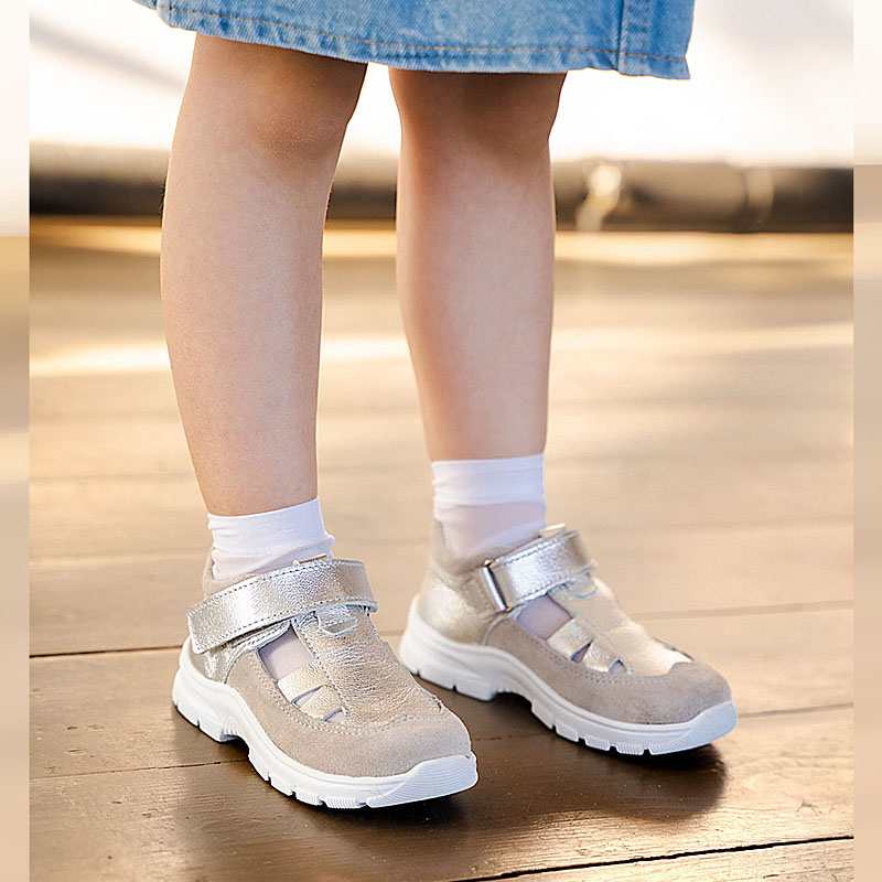 Туфли летние открытые малодетские, артикул 2340, цвет серебристый купить в интернет-магазине Shoeslel с доставкой по России