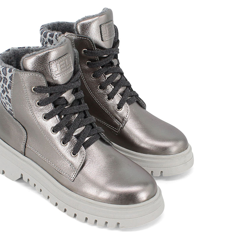 Ботинки, артикул 2391, цвет серебряный купить в интернет-магазине Shoeslel с доставкой по России