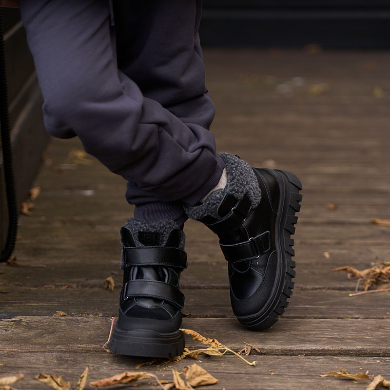 Ботинки, артикул 2452, цвет черный купить в интернет-магазине Shoeslel с доставкой по России