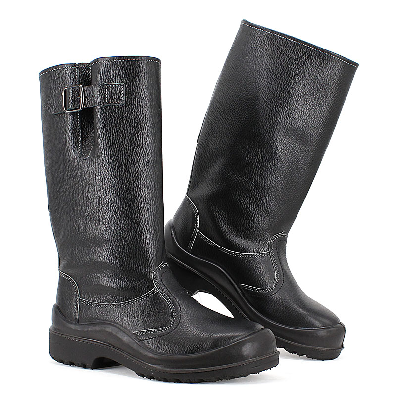 Сапоги рабочие цельноюфтевые с ударопрочным носком